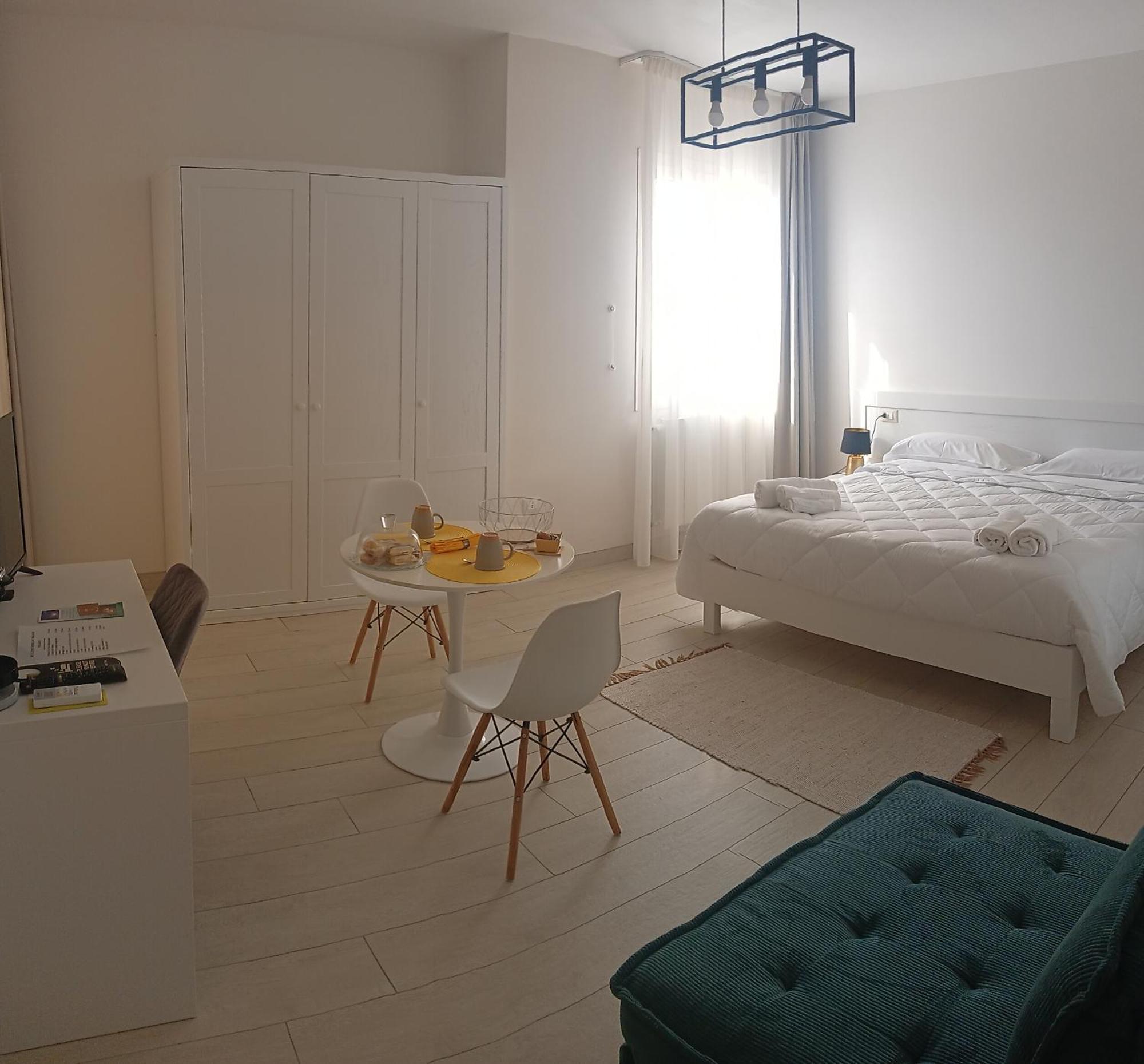 Mya Luxury Rooms And Wellness Melendugno Buitenkant foto