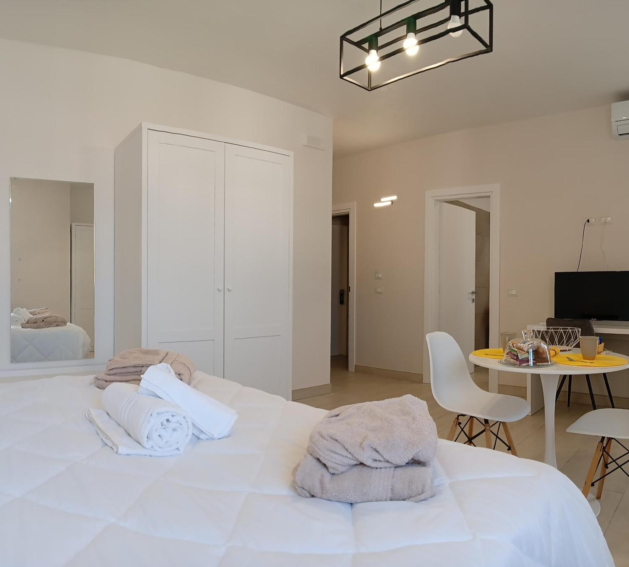 Mya Luxury Rooms And Wellness Melendugno Buitenkant foto