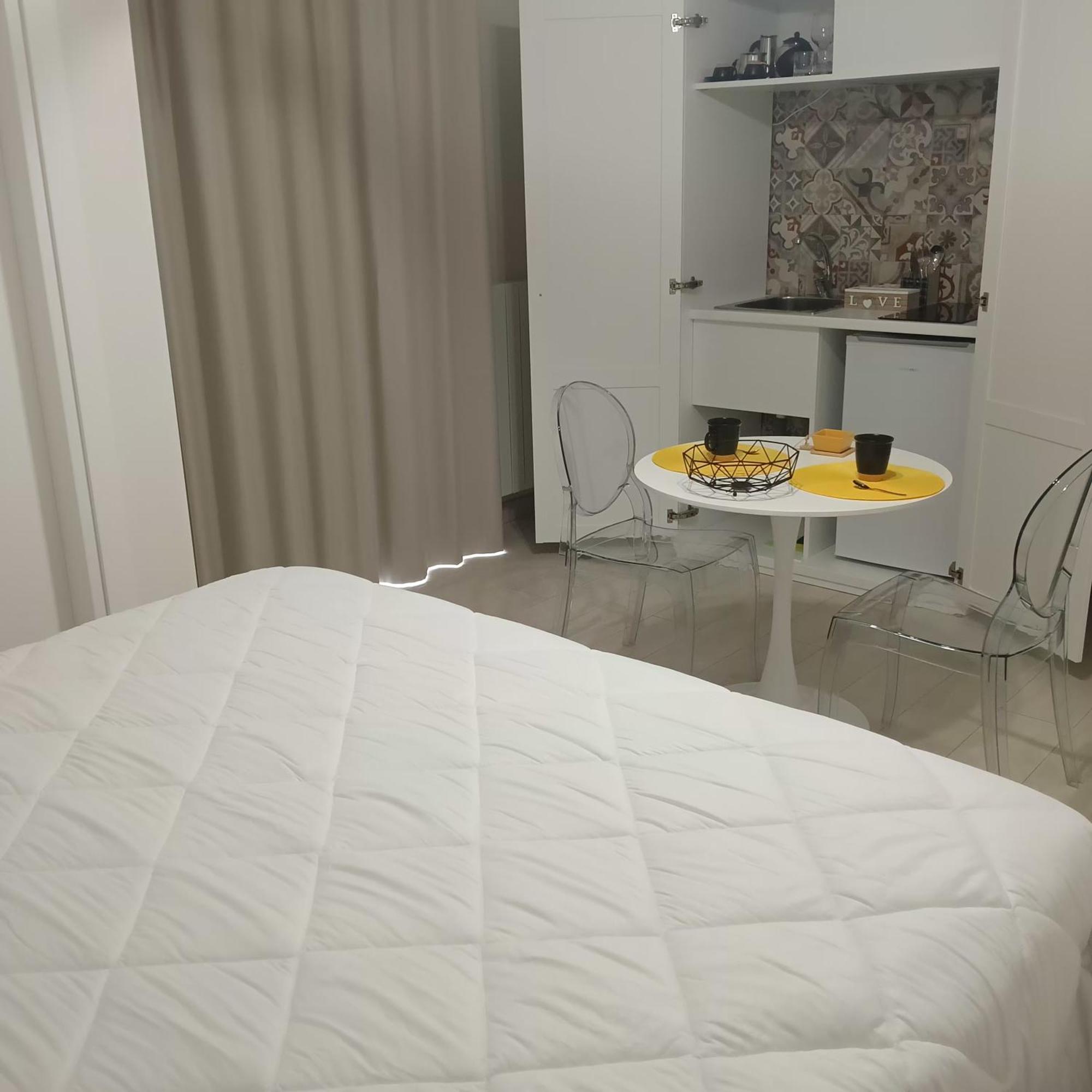 Mya Luxury Rooms And Wellness Melendugno Buitenkant foto